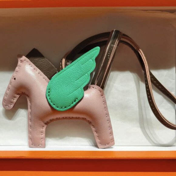 Leather Horse keychain - Picture 7 of 7